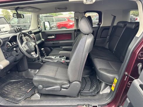 Used 2007 Toyota FJ Cruiser 4WD image 14