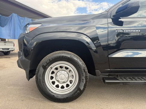 Used 2024 Chevrolet Colorado W/T w/ Advanced Trailering Package RWD image 10