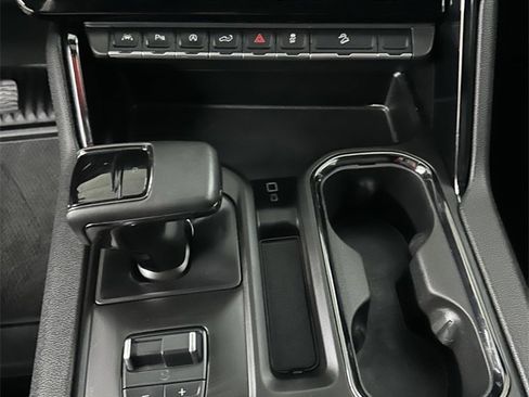 Used 2023 GMC Sierra 1500 AT4 w/ Technology Package image 19