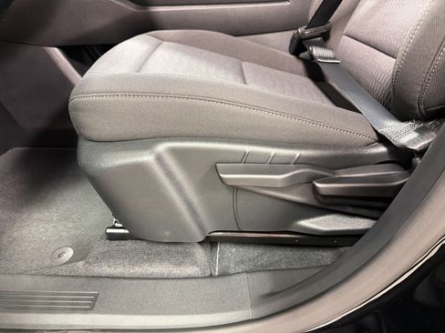 New 2026 Chevrolet Equinox LT w/ Safety and Technology Package FWD image 13