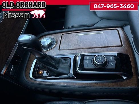 Used 2024 Nissan Armada SL image 18