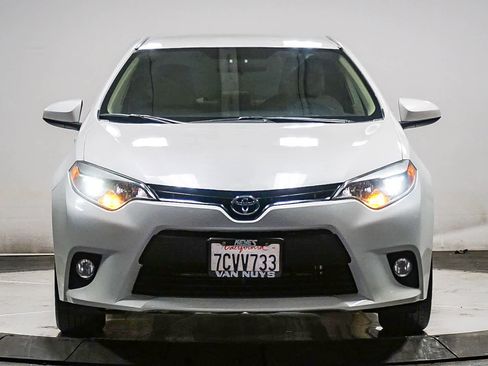 Used 2014 Toyota Corolla LE image 2