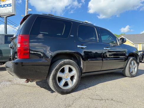 Used 2008 Chevrolet Tahoe LTZ w/ LTZ Preferred Equipment Group AWD/4WD image 16