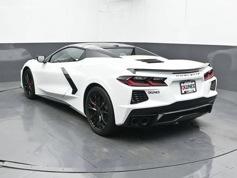 Used 2026 Chevrolet Corvette Stingray Convertible w/ 1LT RWD image 8