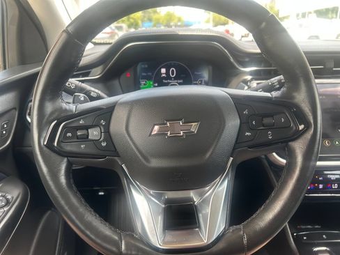 Used 2023 Chevrolet Bolt EUV Premier w/ Sun & Sound Package FWD image 17