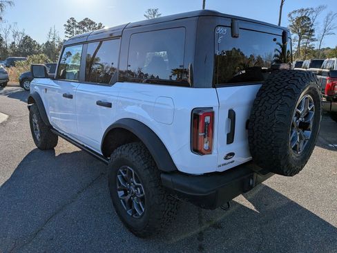New 2025 Ford Bronco Badlands image 7