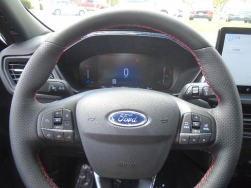 New 2026 Ford Escape ST-Line w/ Tech Pack #1 AWD/4WD image 15