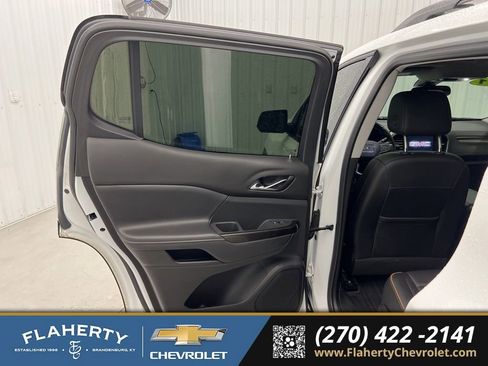 Used 2021 GMC Acadia AT4 w/ Preferred Package AWD/4WD image 10