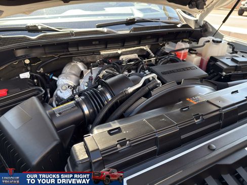 Used 2024 GMC Sierra 3500 Denali Ultimate AWD/4WD image 15