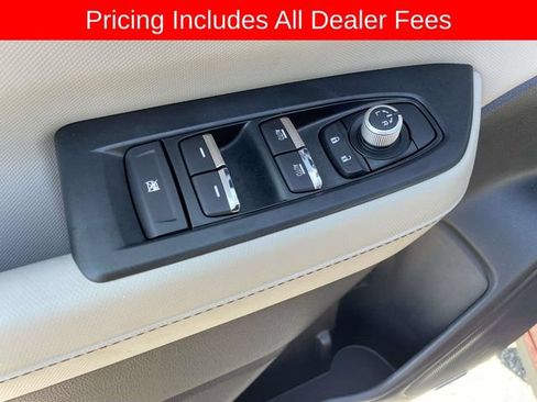 Used 2025 Subaru Forester Limited AWD/4WD image 20