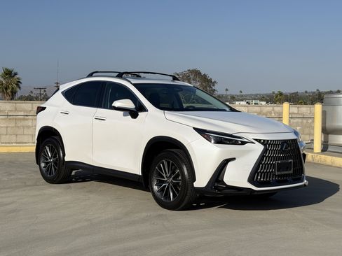 Certified 2025 Lexus NX 250 FWD w/ Premium Package image 2
