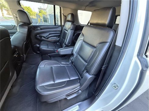Used 2015 GMC Yukon XL SLT w/ Open Road Package AWD/4WD image 19