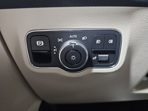 New 2026 Mercedes-Benz GLB 250 4MATIC image 26