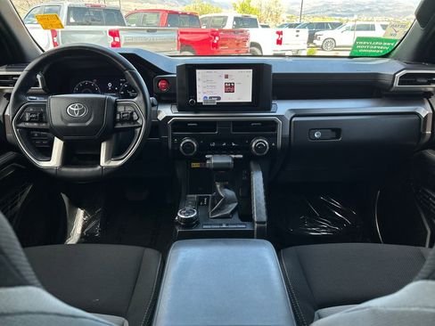 Used 2025 Toyota 4Runner TRD Off-Road AWD/4WD image 6