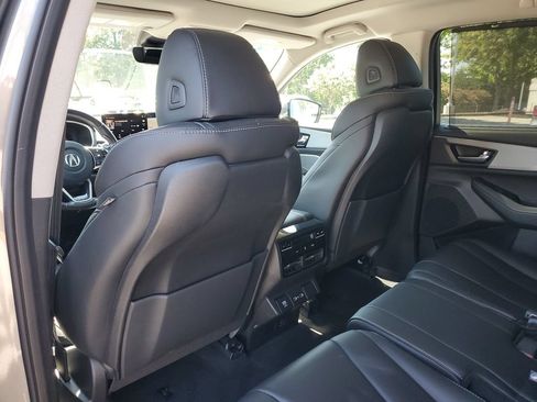 Certified 2023 Acura MDX w/ Technology Package FWD image 12