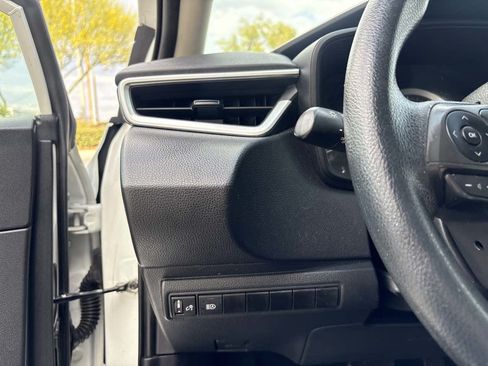 Used 2021 Toyota Corolla LE FWD image 20