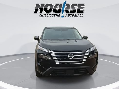 New 2025 Nissan Rogue S image 3