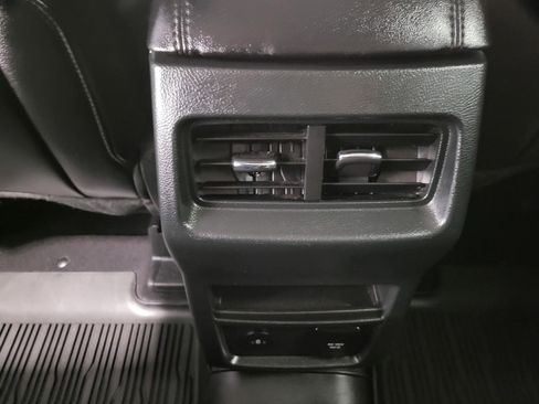 Used 2024 Ford Edge SEL w/ Convenience Package image 21