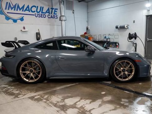 Used 2022 Porsche 911 GT3 RWD image 3