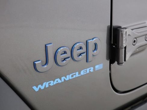 Used 2023 Jeep Wrangler Unlimited w/ Cold Weather Group AWD/4WD image 12