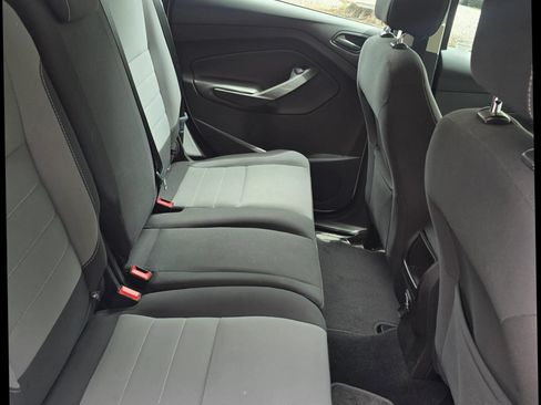 Used 2017 Ford Escape S FWD image 7