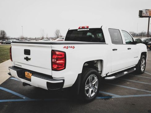 Used 2018 Chevrolet Silverado 1500 Custom w/ Custom Value Package image 28