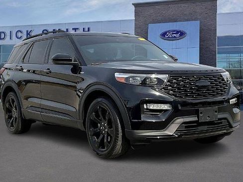 Certified 2023 Ford Explorer ST-Line w/ Class IV Trailer Tow Package image 1