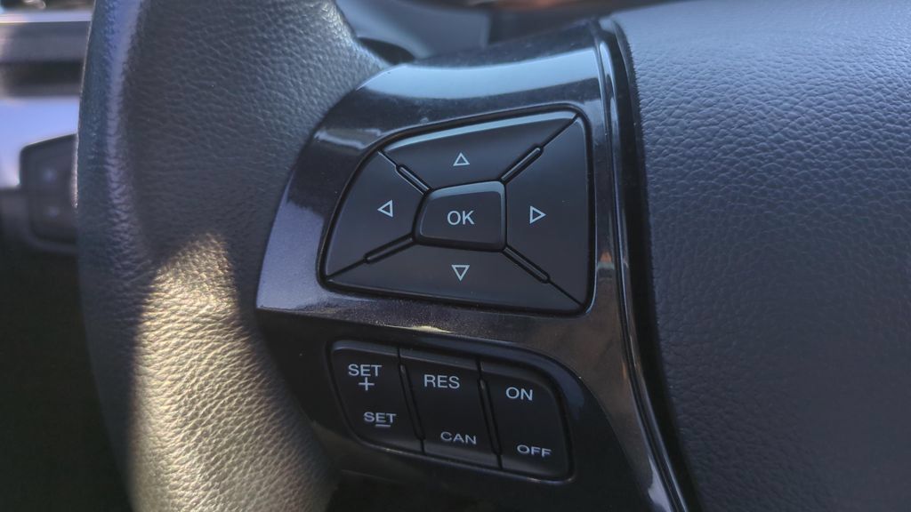 Used 2017 Ford Explorer Sport AWD/4WD image 21