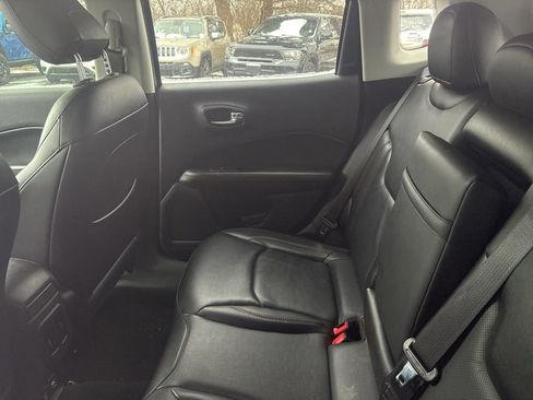 Certified 2018 Jeep Compass Limited image 12