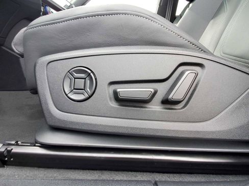 Certified 2024 Audi Q3 2.0T Premium w/ Convenience Package image 15