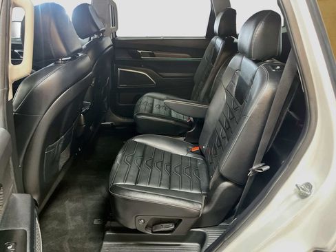 Used 2022 Kia Telluride SX w/ SX Prestige Package AWD/4WD image 26