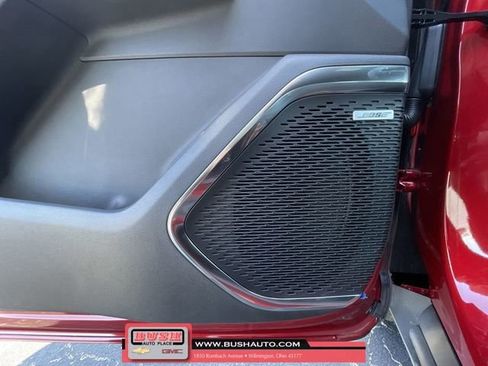 New 2025 Chevrolet Traverse LT w/ Enhanced Driving Package image 24