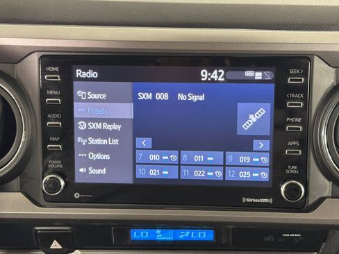 Used 2021 Toyota Tacoma SR5 RWD image 28