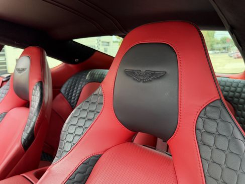 Used 2014 Aston Martin Vanquish Coupe RWD image 33