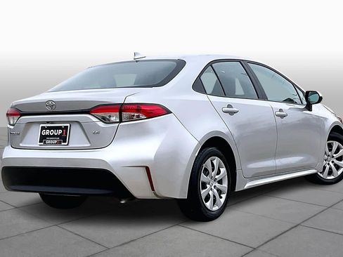 Used 2025 Toyota Corolla LE image 14