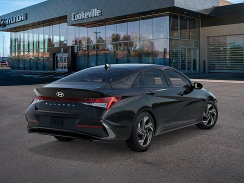 New 2026 Hyundai Elantra SEL Sport image 4