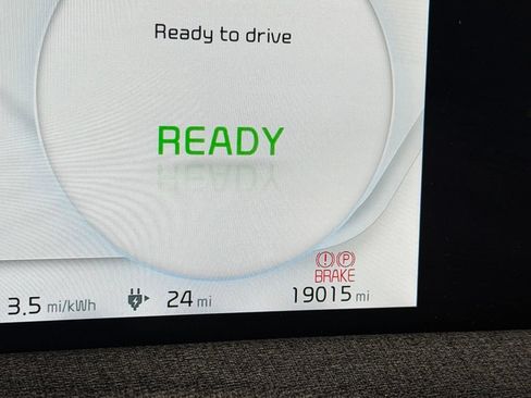 Used 2024 Kia EV6 Wind RWD image 16