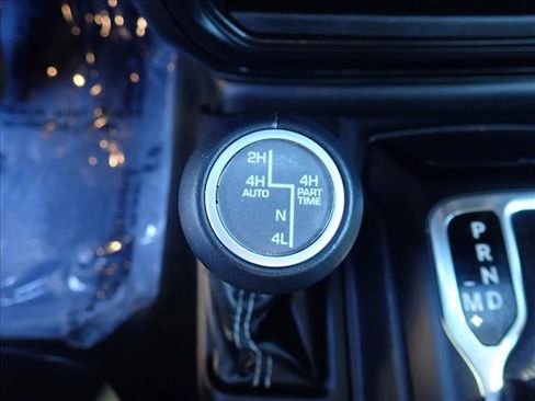 Used 2022 Jeep Wrangler Unlimited Sahara w/ Cold Weather Group image 21