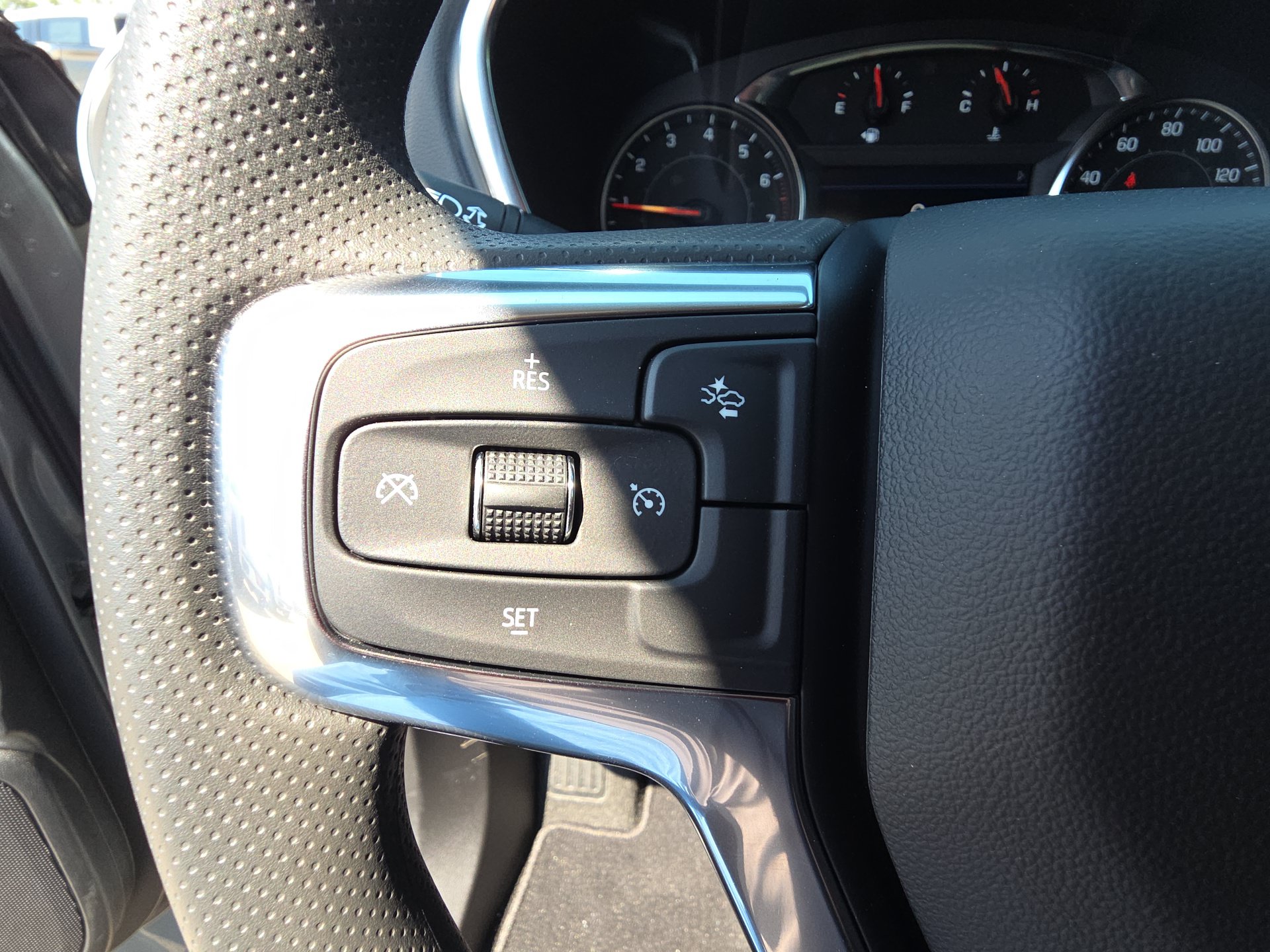 New 2026 Chevrolet Blazer LT w/ Convenience Package FWD image 18