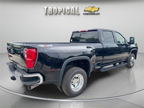 New 2026 Chevrolet Silverado 3500 LT w/ All Star Edition image 6