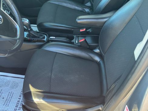 Used 2019 Buick Encore Preferred w/ Safety Package image 9