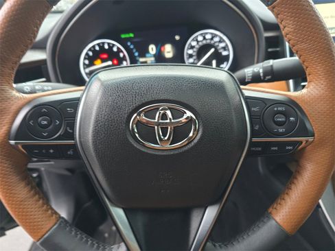 Used 2019 Toyota Avalon Limited image 22
