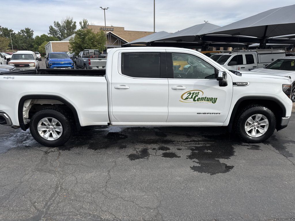 Used 2023 GMC Sierra 1500 SLE AWD/4WD image 2