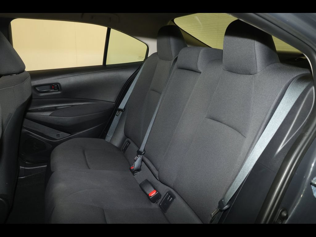 Used 2025 Toyota Corolla LE FWD image 25