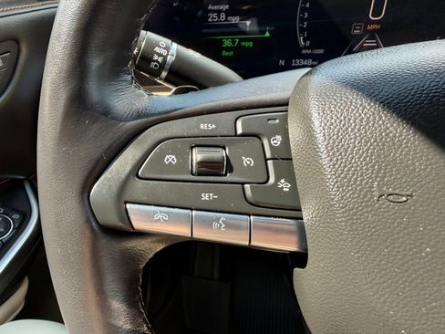 Used 2024 Cadillac XT4 Premium Luxury AWD/4WD image 14
