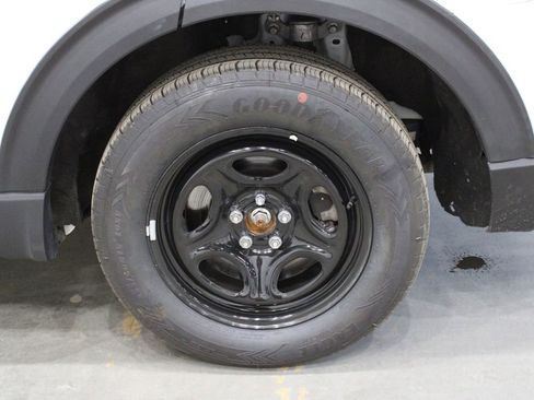 Used 2023 Ford Explorer 4WD Police Interceptor w/ Ultimate Wiring Package image 32