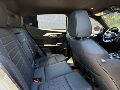 Used 2023 Dodge Hornet GT w/ GT Blacktop Package image 18