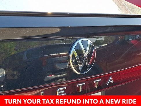 Used 2025 Volkswagen Jetta SEL image 24