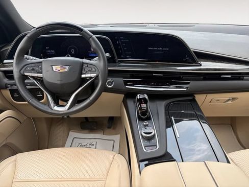 Certified 2024 Cadillac Escalade Premium Luxury w/ LPO, Floor Liner Package AWD/4WD image 10