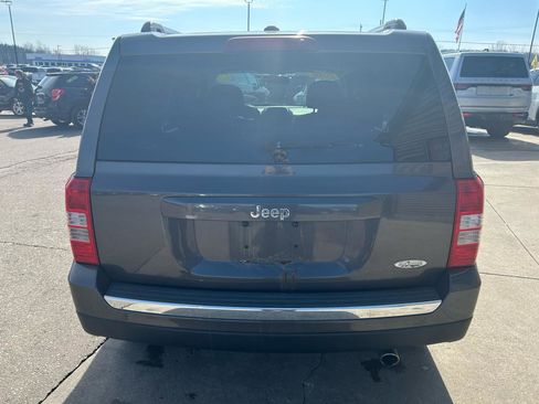 Used 2016 Jeep Patriot High Altitude image 6